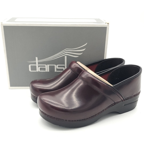 Dansko Shoes - Dansko Professional Cordovan Cabrio Slip On Nursing Clogs Size 41 US 10.5-11